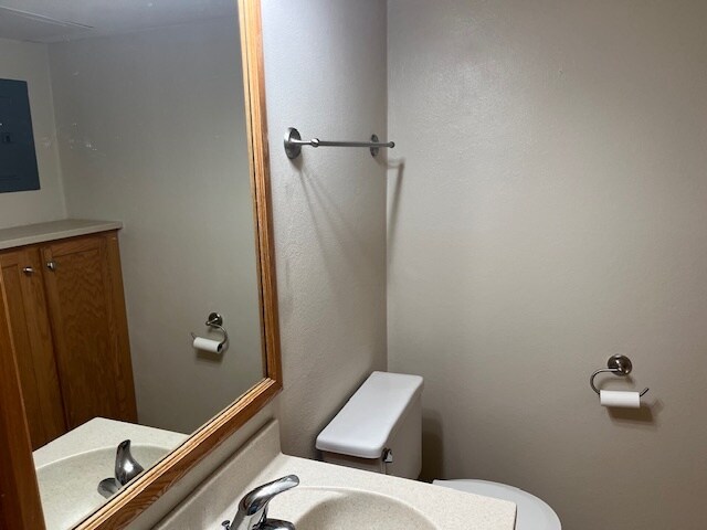 Building Photo - 211 Brookwood Dr