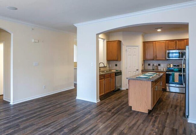Building Photo - 1 bedroom in Conroe TX 77384
