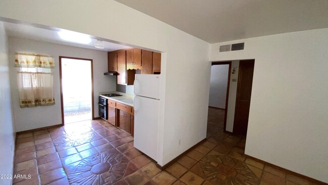 Building Photo - 7153 N 57th Dr