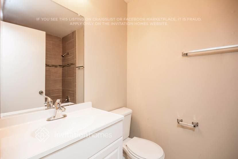 Building Photo - 9064 Hamlin Rd W