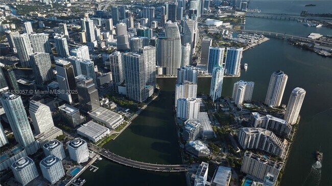 Building Photo - 300 Biscayne Blvd