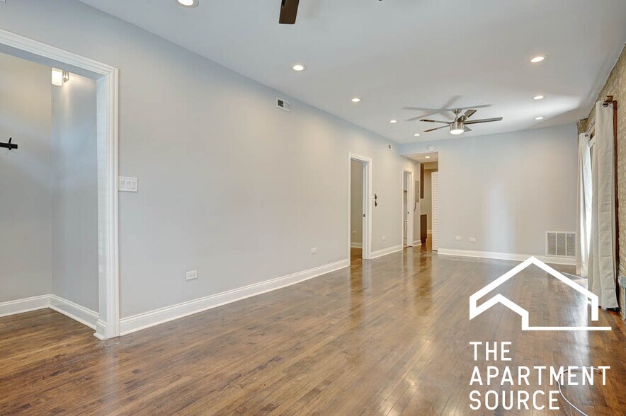 Building Photo - 2019 N Hoyne Ave