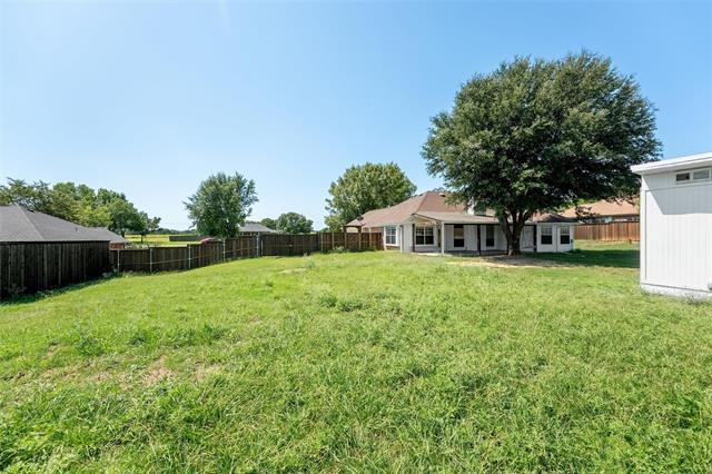 Building Photo - 3651 Willow Creek Dr