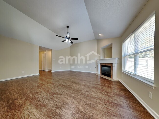 Building Photo - 1406 Siskin Dr