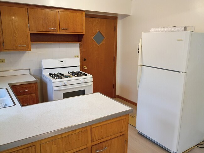 Building Photo - 8902 Wisner St