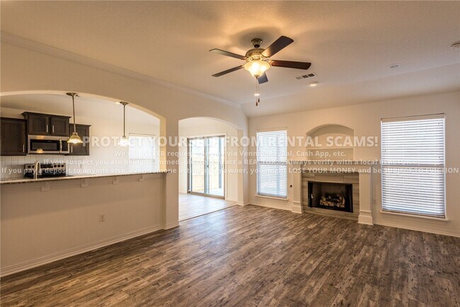 Building Photo - 4530 W Divide Dr