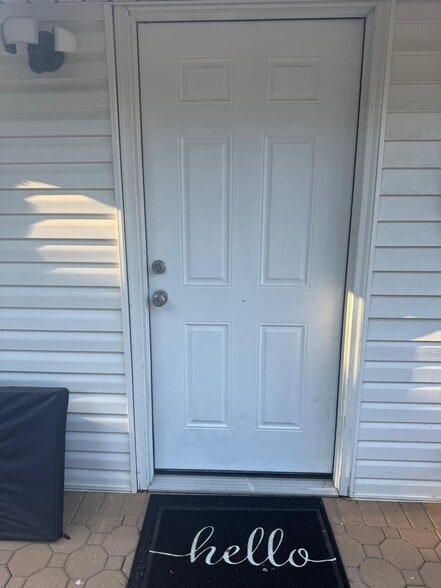 Building Photo - 5 View Ct