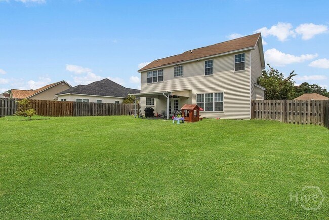 Building Photo - 721 Canyon Dr
