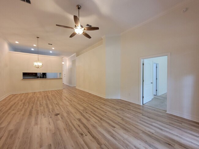 Building Photo - 3 bedroom home for rent off Miccosukee Rd ...