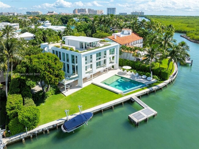 Building Photo - 440 S Mashta Dr