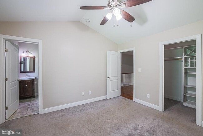 Building Photo - 3709 Fords Ln