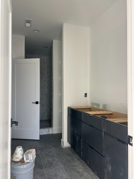 Building Photo - 602 Southgate Ave