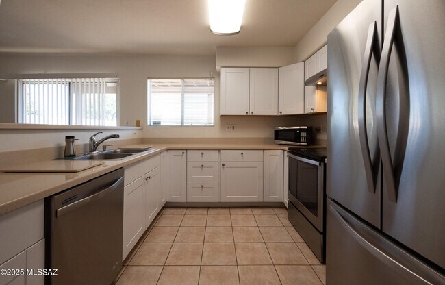 Building Photo - 4339 E Samantha Dr
