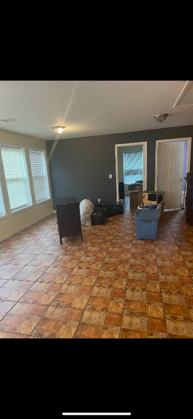 Building Photo - 29-31-31 22nd Ave