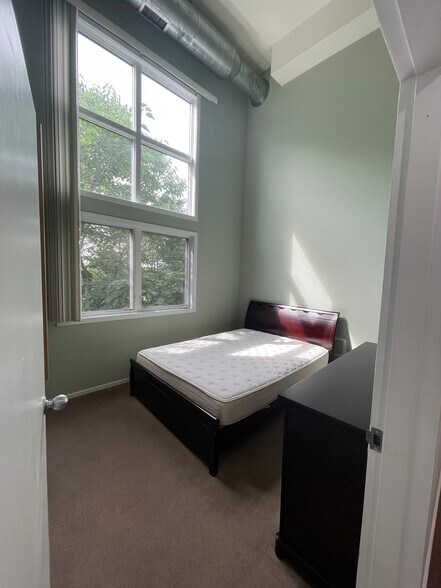 2nd bedroom - 182 Gay St