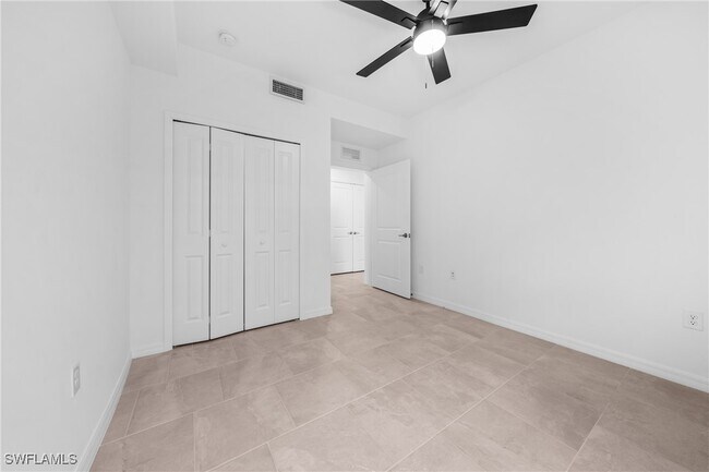 Building Photo - 5674 Melbourne Ct