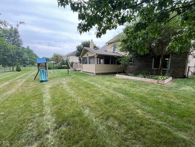 Building Photo - 11451 Sutton Pl Dr E
