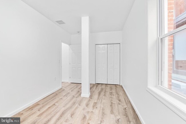 Building Photo - 665 Washington Blvd