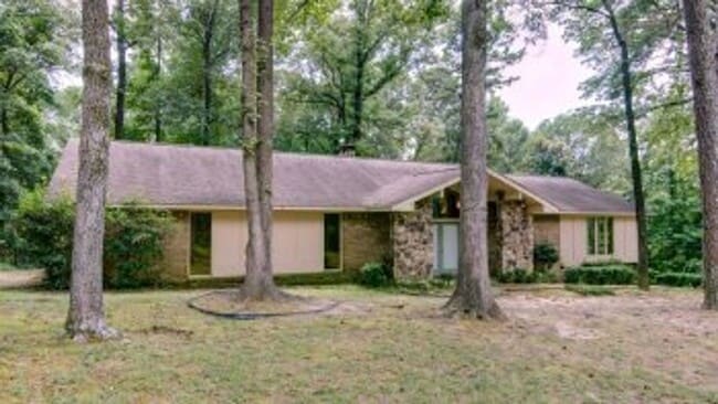 Building Photo - Pleasant Grove Home Available for Rent!