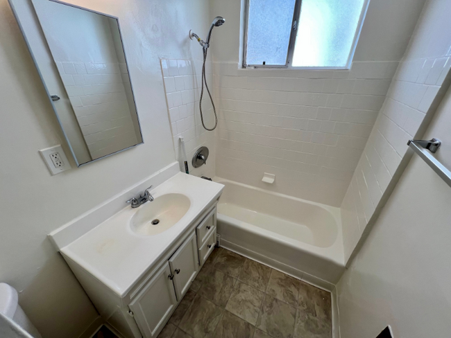 Building Photo - 4475 Murietta Ave