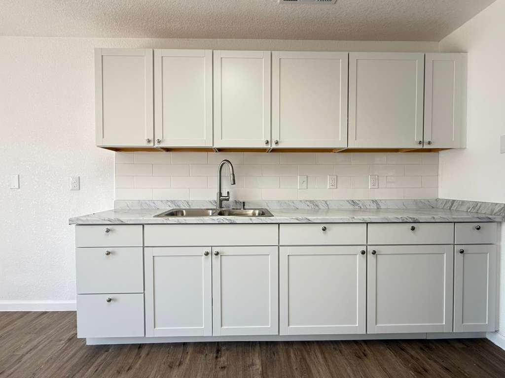 Building Photo - 8206 Grimchester