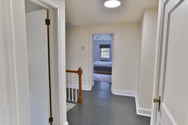 Building Photo - Beautiful Single Family in Bellevue Park