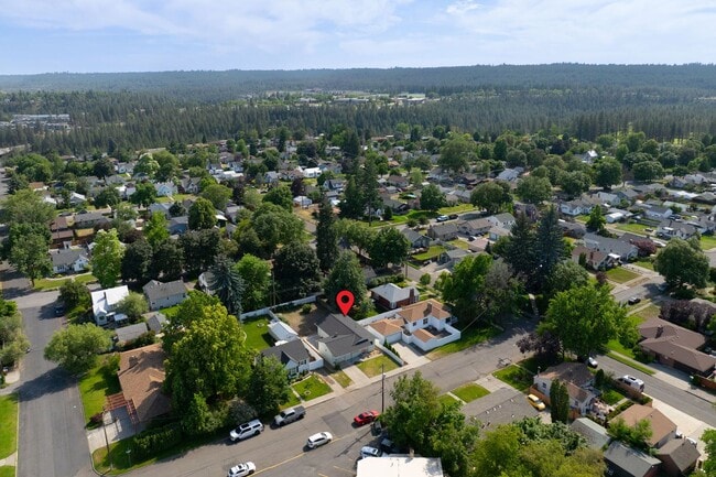 Building Photo - Beautifully Remodeled 4-Bedroom Rancher in...