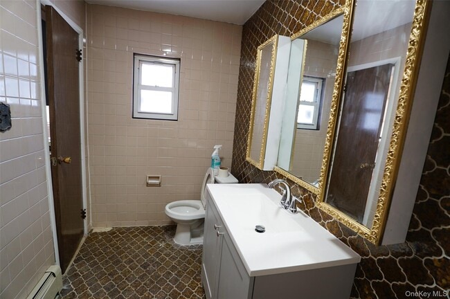 Building Photo - 91-06 97th Ave