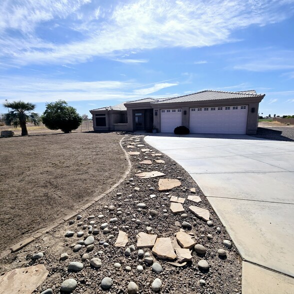 Building Photo - 11333 Desert Trailways Ln