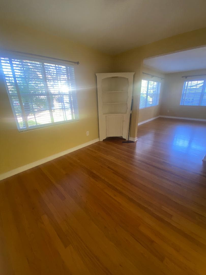 Dining room - 612 Stetson St