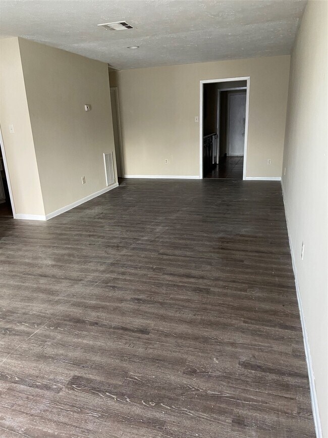 Building Photo - 12051 Troulon Dr