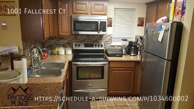 Building Photo - 1001 Fallcrest Ct