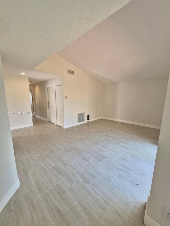 Building Photo - 17316 NW 63rd Ave