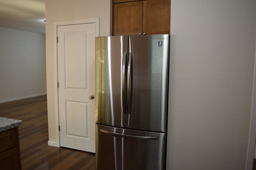 Pantry and Fridge - 836 SE Linden Ct