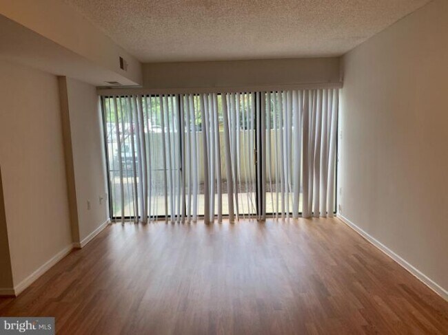 Building Photo - 2921 N Leisure World Blvd