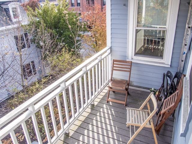 Building Photo - 277 Washington St