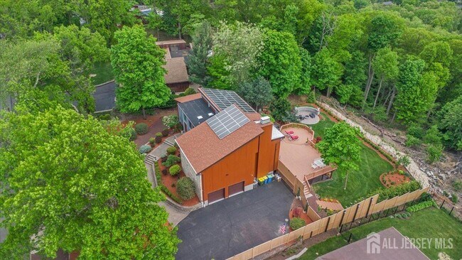 Building Photo - 950 Sunset Ridge