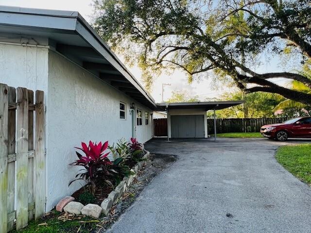 Building Photo - 2401 Andros Ln