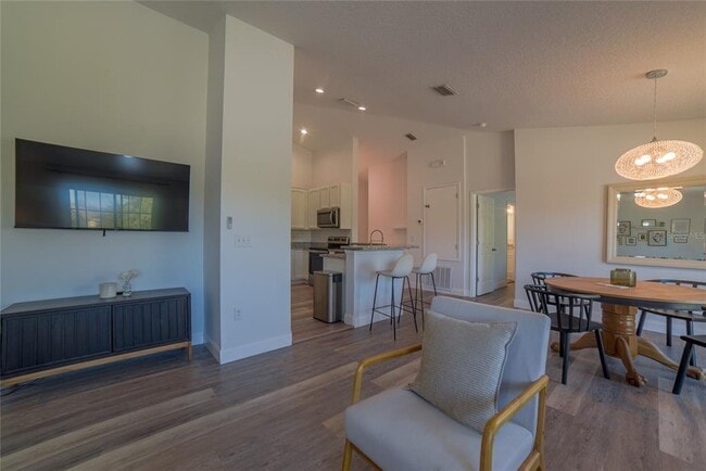 Building Photo - 27801 Pleasure Ride Loop