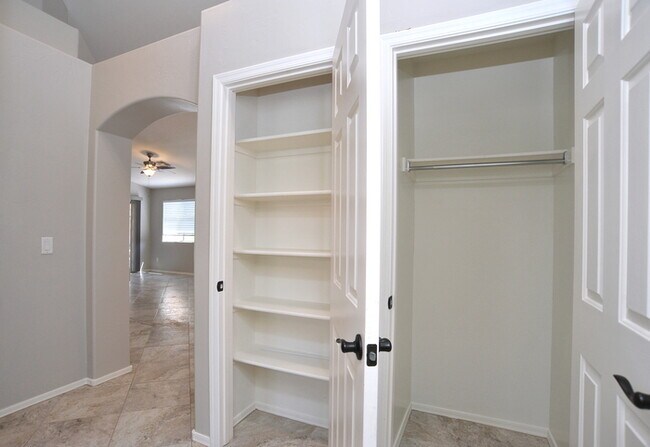 Building Photo - Move-In Ready Home in Dove Mountain