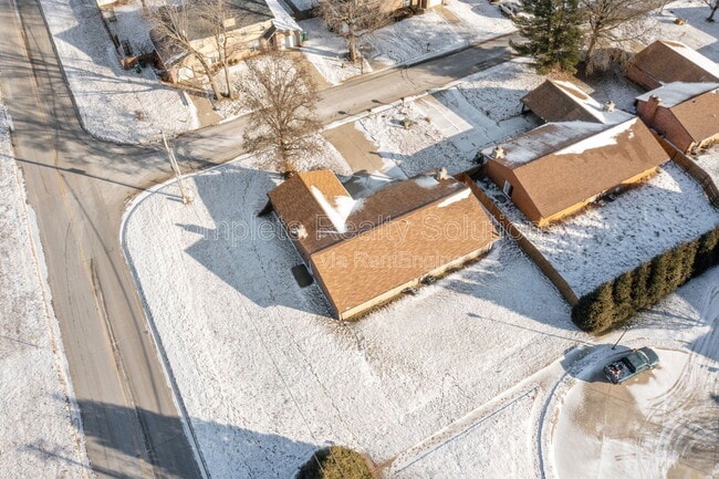 Building Photo - 2202 Richland Prairie Blvd