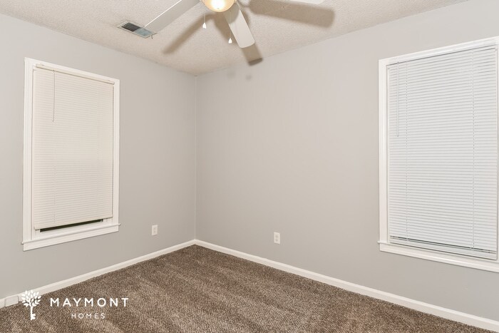 Building Photo - 1613 Chadford Rd