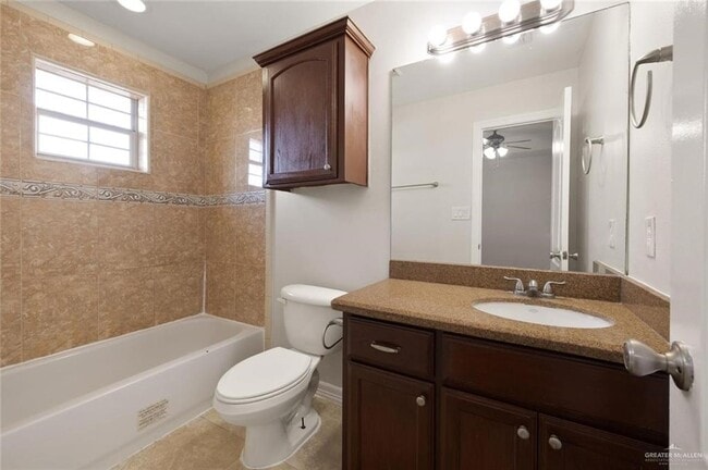 Building Photo - 12 S 48th Ln