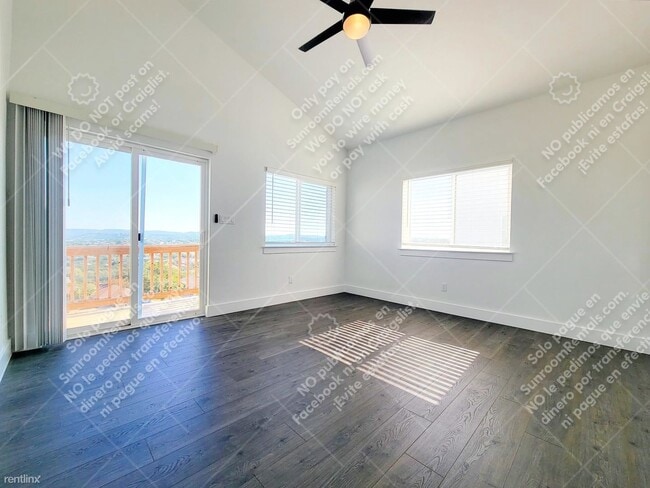 Building Photo - 3 br, 2.5 bath Duplex - 21210 Portsmouth C...