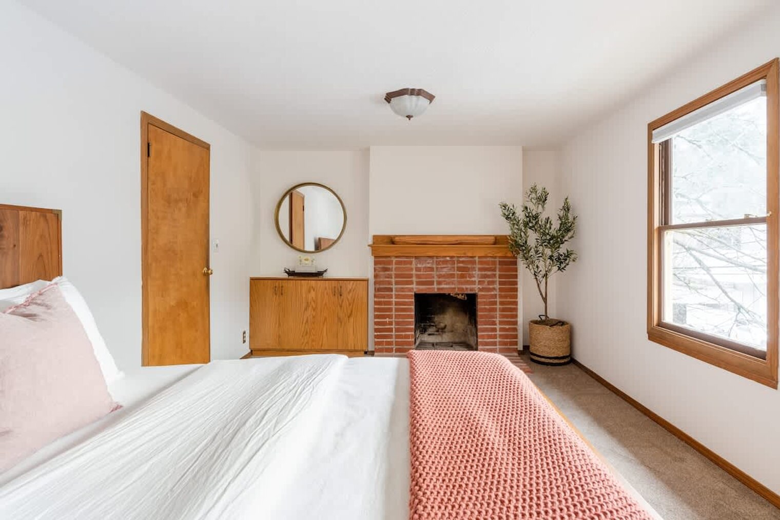 Building Photo - 1200 SW 20th Ave