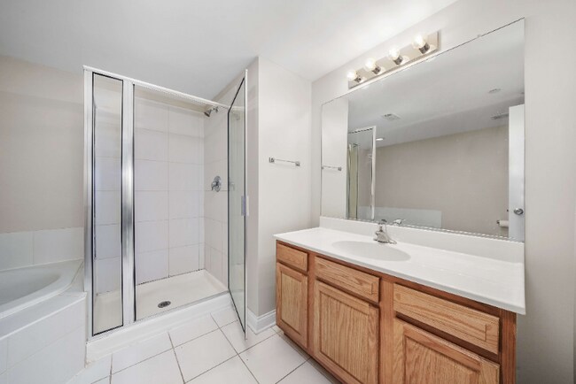 Building Photo - 7250 W 157th St
