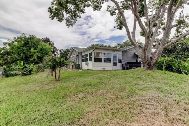Building Photo - 7244 Amber Dr