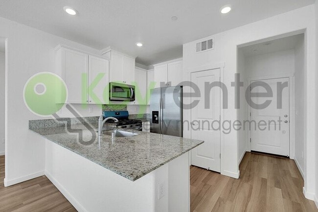 Building Photo - 4093 Southampton St