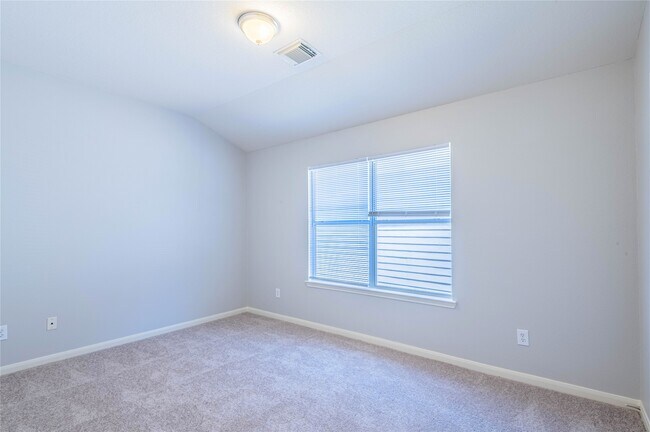 Building Photo - 20926 Hamlet Ridge Ln