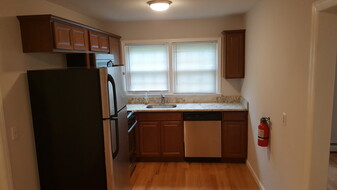 Building Photo - 17 Old Allamuchy Rd